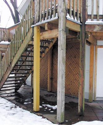 Vorher-Nacher-Effekt bei Holztreppe