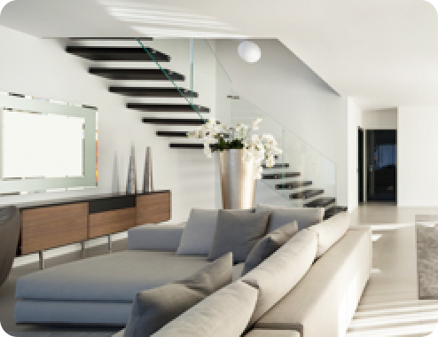 Wohnzimmer mit weißer Wand